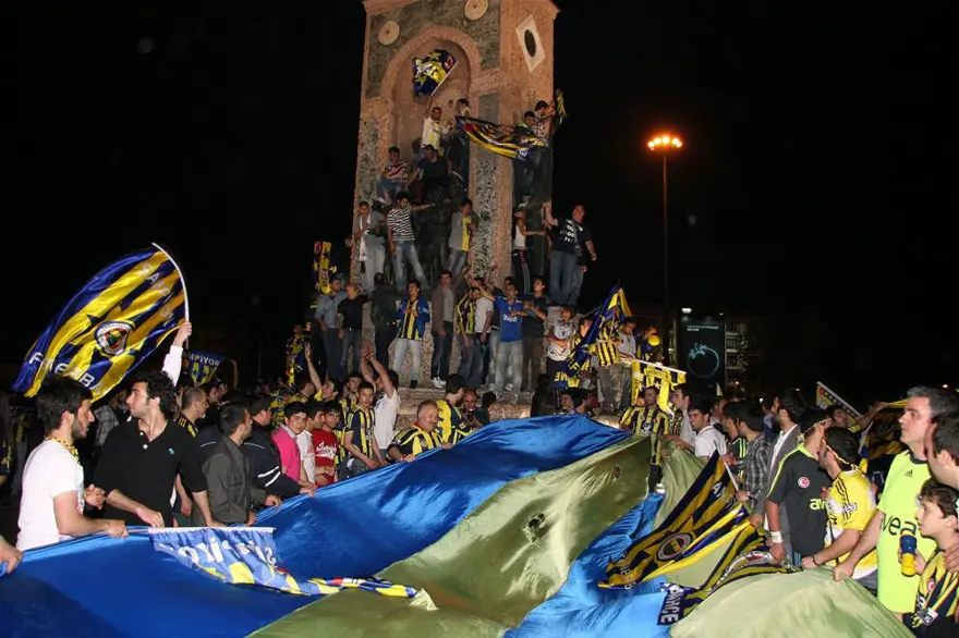 Her yer sarı lacivert 53