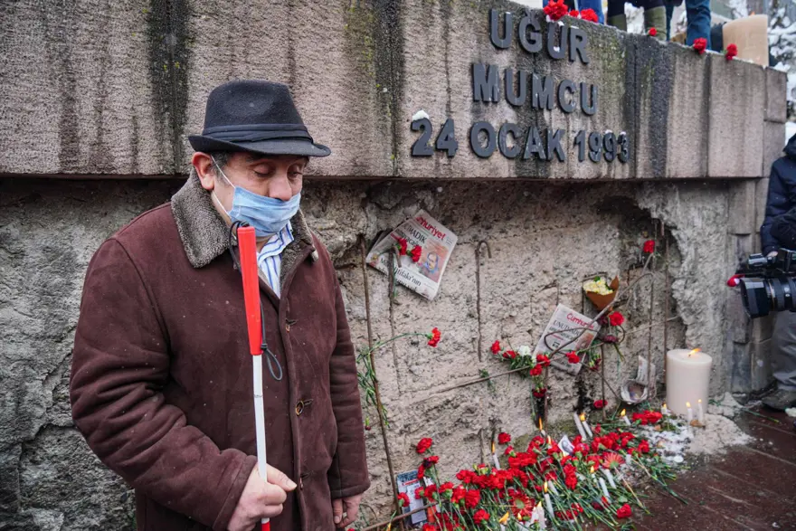 Uğur Mumcu, ölümünün 29'uncu yılında anıldı 1 Uğur Mumcu, ölümünün 29'uncu yılında anıldı 1