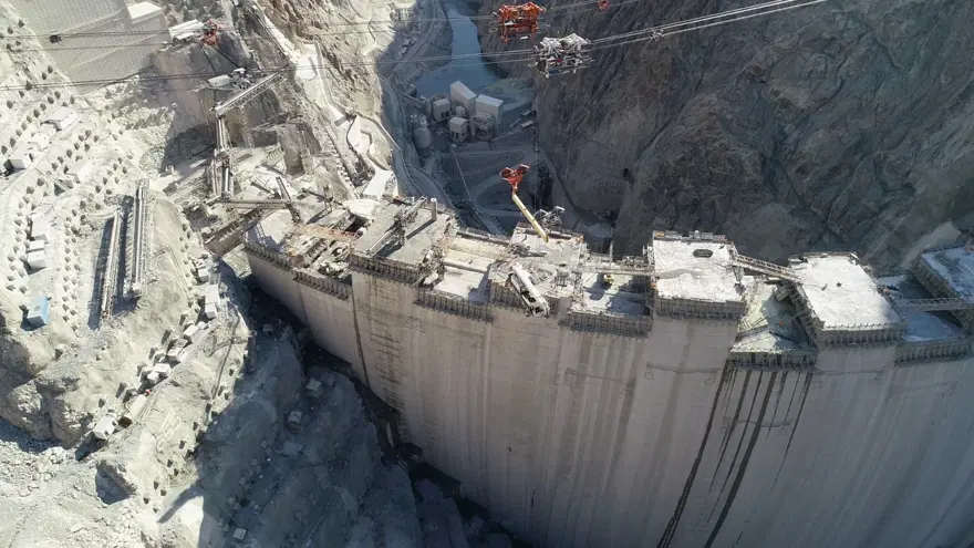 Yusufeli Barajı'nda son 16 metre 7 Yusufeli Barajı'nda son 16 metre 7