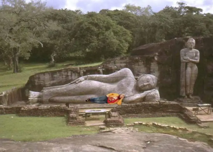 İşyerinde uyuduğuna pişman ettiler 14