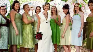 Güvensiz gelin şişman nedime seçiyor