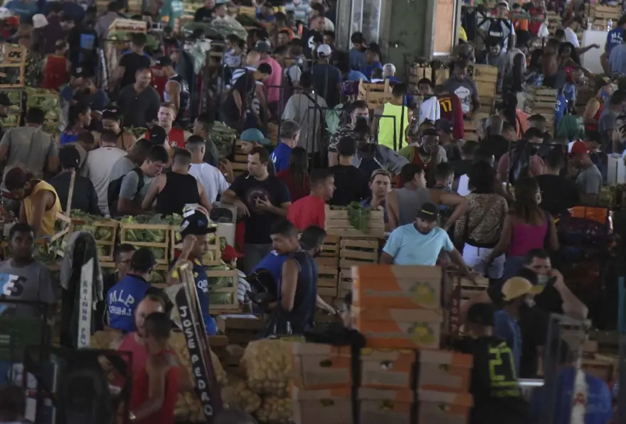 Salgının merkez üslerinden Brezilya'da korkutan görüntü 4