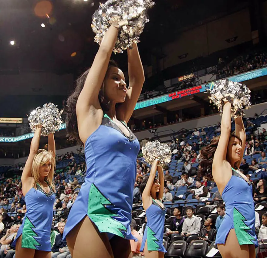 Timberwolves Dancers 19