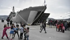 Merkel Yunanistan'daki refakatsiz çocuk göçmenleri alıyor