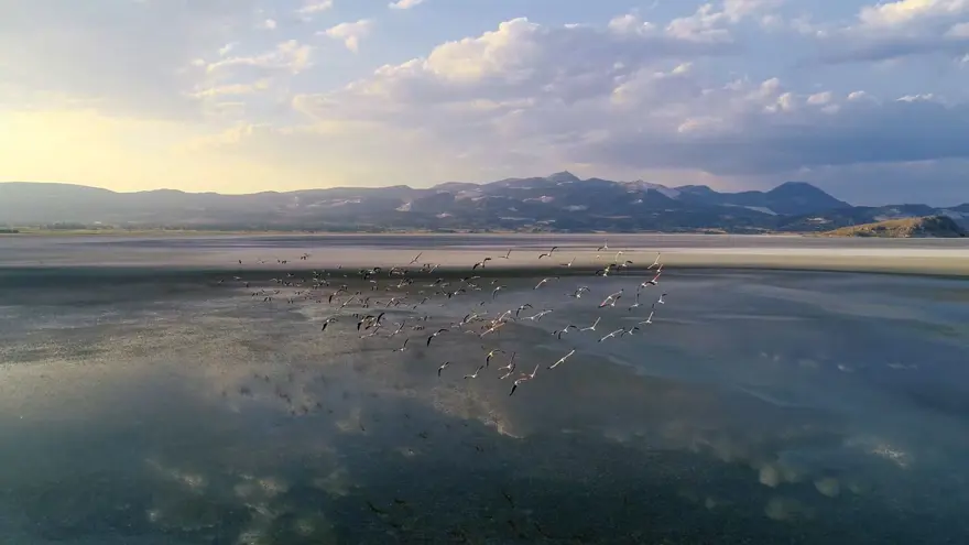 Burdur Valisi paylaştı! Türkiye'nin gizli cenneti 'Yarışlı Gölü' 7