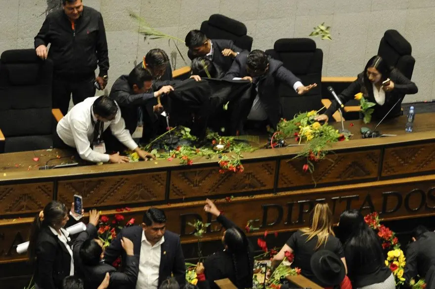 DEVLET BAŞKANINDAN "VANDALİZM" AÇIKLAMASI 1