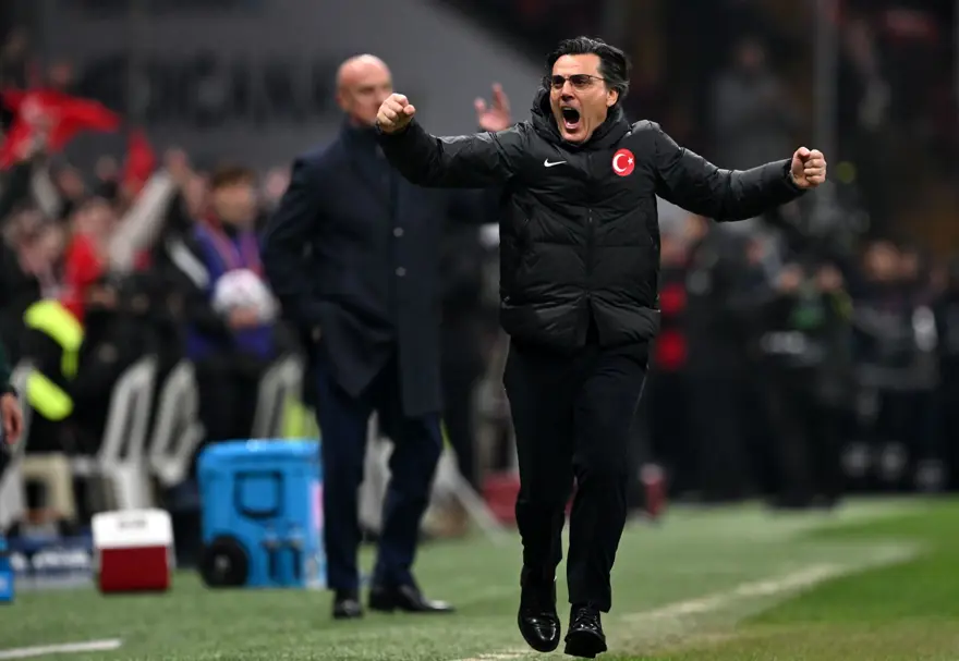 A Milli Takım'ın Macaristan zaferi sonrası hem övgü yağdı hem uyarı geldi: Aynen devam çocuklar | Aman Montella, dikkat 2 A Milli Takım'ın Macaristan zaferi sonrası hem övgü yağdı hem uyarı geldi: Aynen devam çocuklar | Aman Montella, dikkat 2