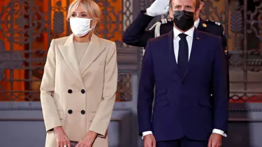 Fransa Cumhurbaşkanı Macron'un eşi kendini karantinaya aldı