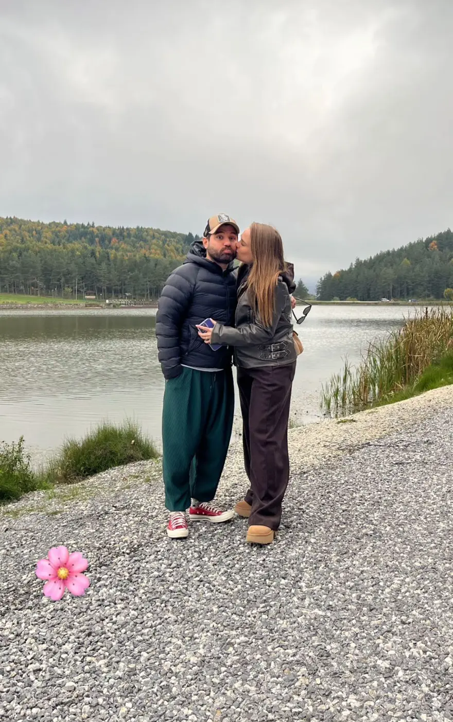 Bebek bekleyen Begüm Öner ile Ceyhun Fersoy'dan mutluluk pozu 4 Bebek bekleyen Begüm Öner ile Ceyhun Fersoy'dan mutluluk pozu 4