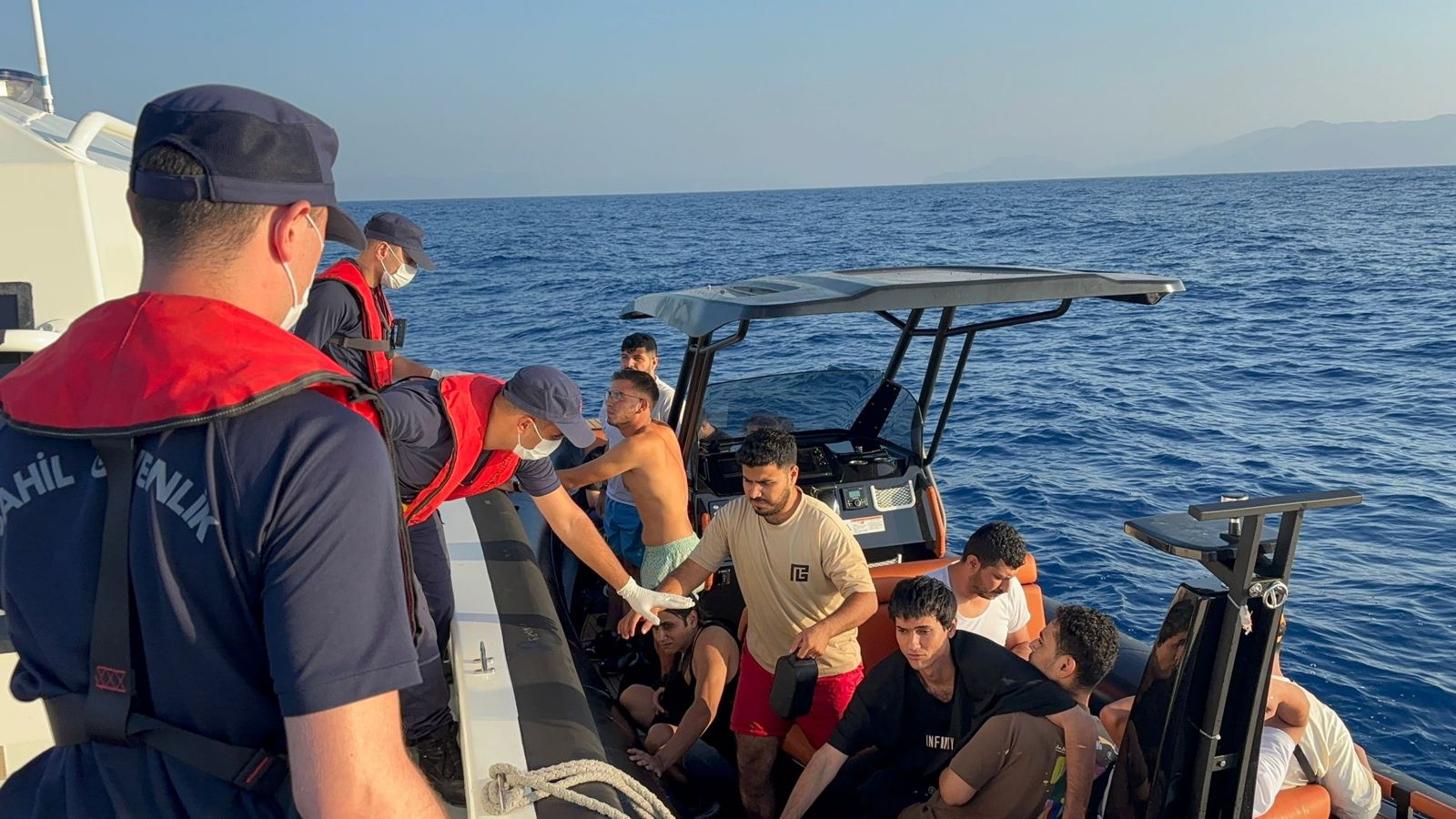 İzmir’de 7 düzensiz göçmen yakalandı