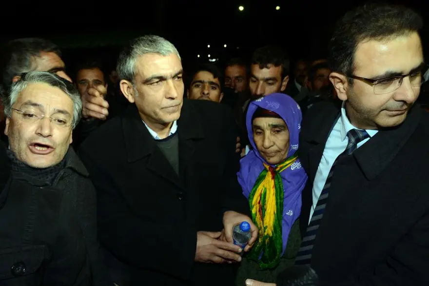 BDP'li vekiller tahliye edildi 15