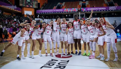 A Milli Kadın Basketbol Takımı'ndan tarihi fark