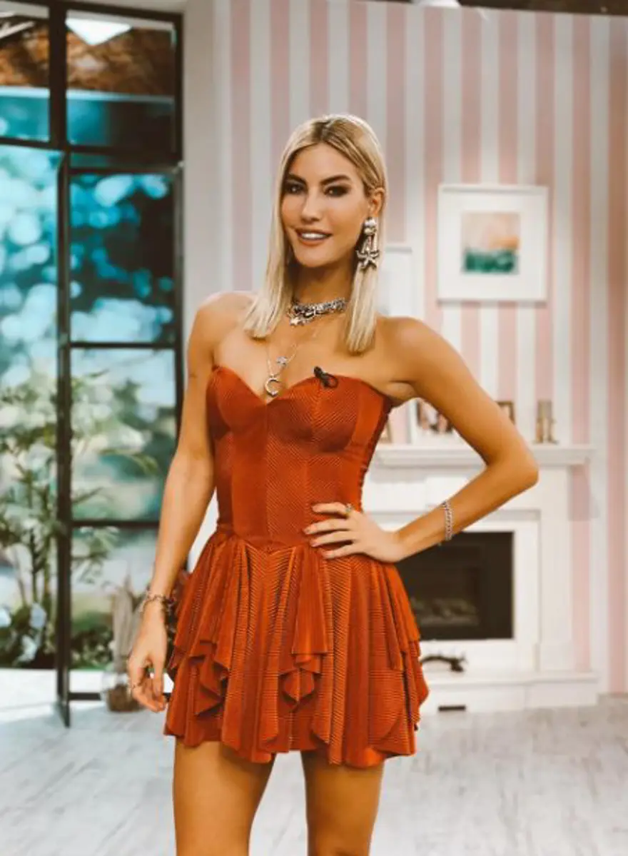 "YAŞADIĞIM ONCA HASTALIĞIMA VER ÇAĞLA'M" 5 "YAŞADIĞIM ONCA HASTALIĞIMA VER ÇAĞLA'M" 5