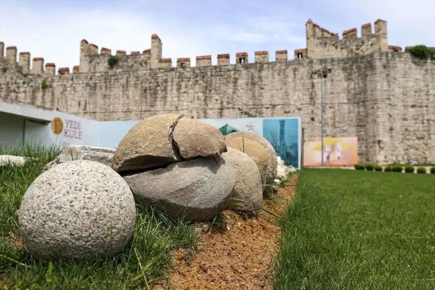 İstanbul'un en eski açık hava müzesi: Yedikule Hisarı 15