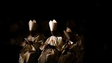 Papa ölümü hissediyor: Vatikan'da koltuk savaşı başladı