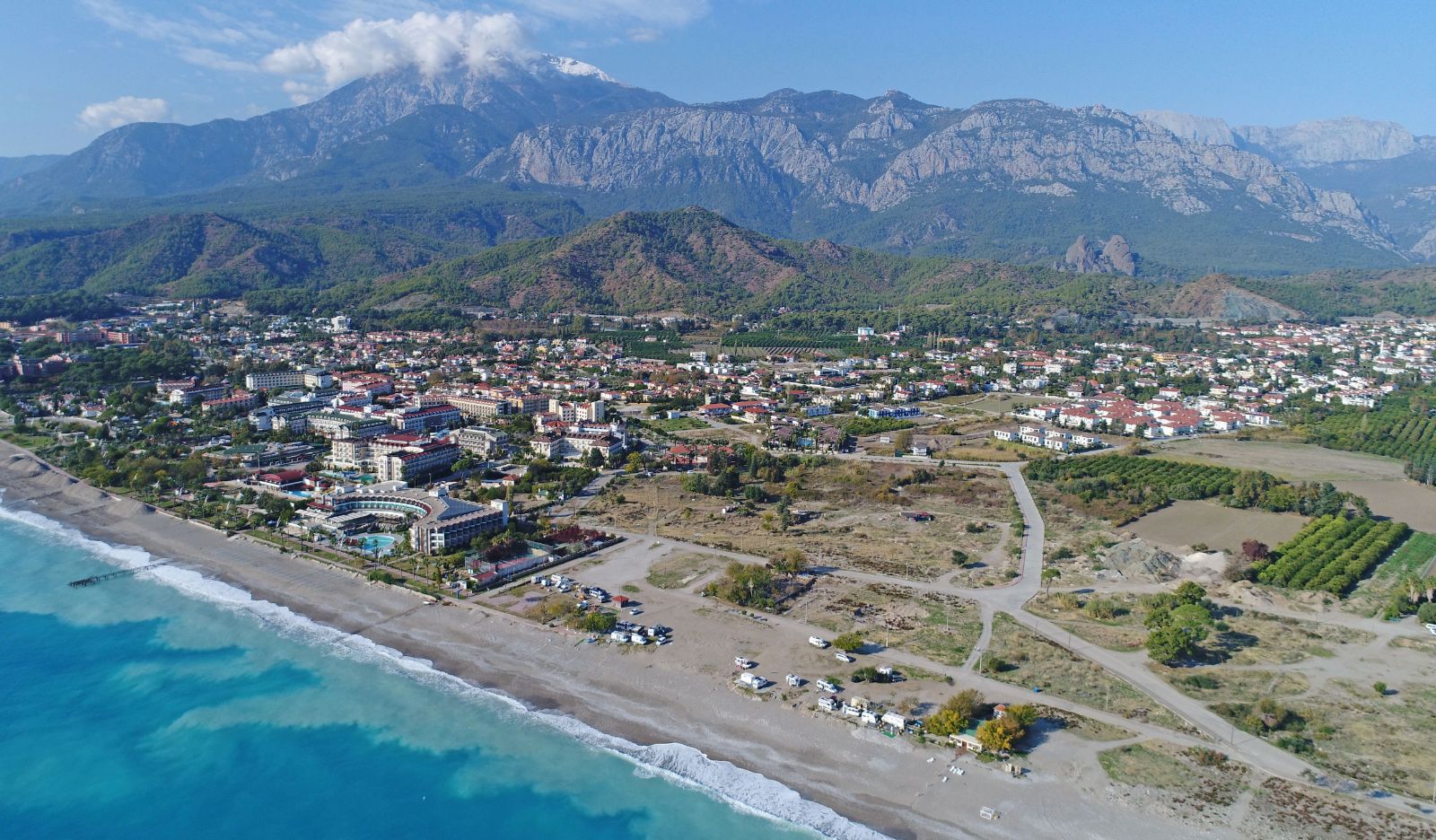 5 yıldızlı otellerin yanı başında karavan hayatı