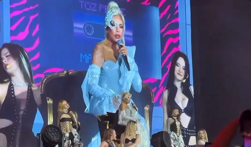 SÜPERSTAR TAHTIYLA SAHNEDE 2