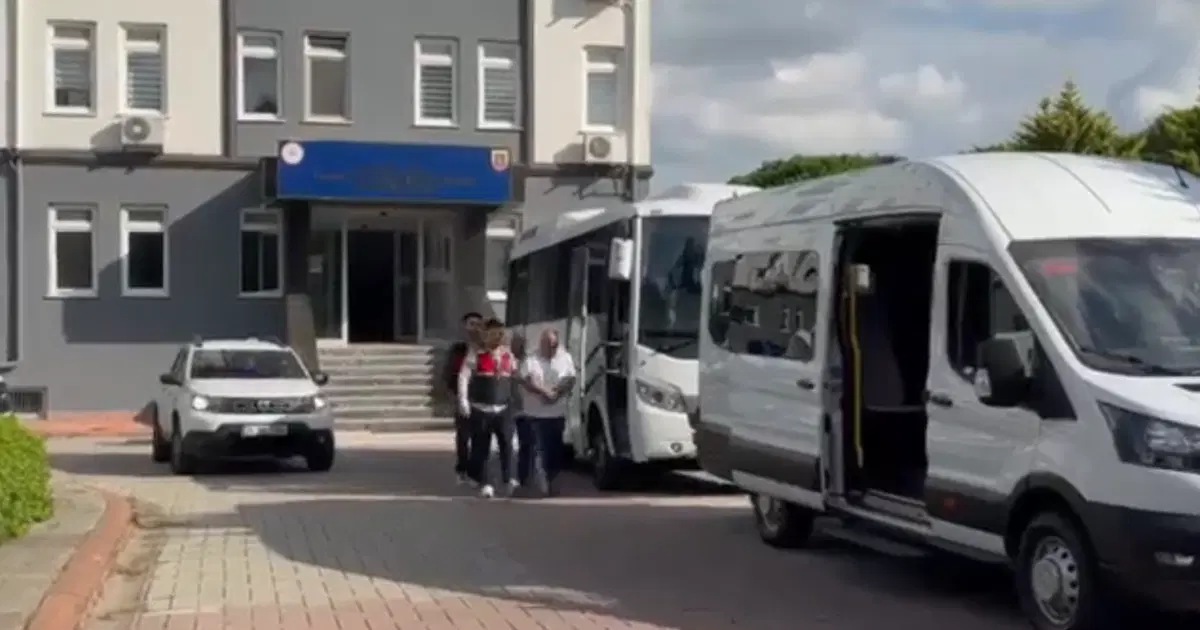 Bakan Akın Gürlek'in adını kullanmışlar. Sahte MİT'çilerden "Davanızı çözeriz" oyunu