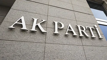 AK Parti'de dört ilde görev değişimi
