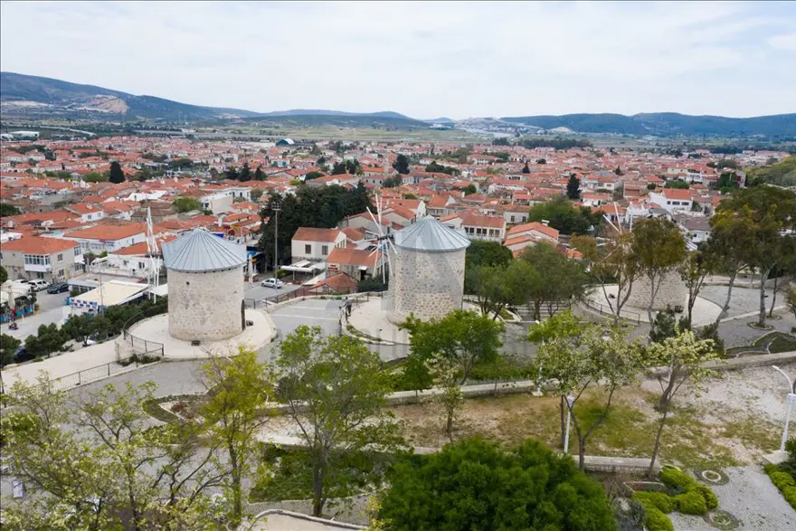 SOSYAL MEDYA KULLANICILARI İKİYE BÖLÜNDÜ 2