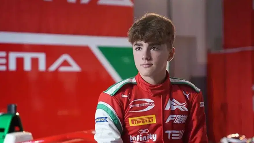 Milli sporcu Alp Aksoy Ferrari Sürücü Akademisi'ne kabul edilen ilk Türk oldu