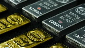 Altın ve gümüşten temkinli hareket