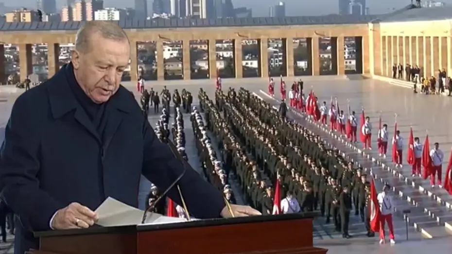 Devlet erkanı Ata'nın huzurunda | Cumhurbaşkanı Erdoğan: Türkiye emin adımlarla ilerliyor