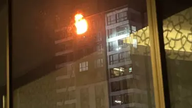 Ankara'da 15 katlı binada yangın. Sağlık personeli yaşamını yitirdi