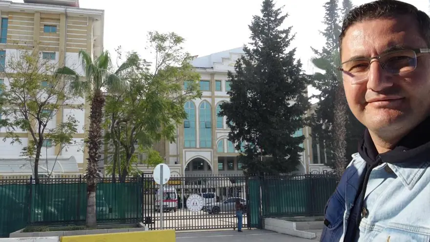 Antalya Adliyesi'nde silah sesleri. Özel güvenlik görevlisi ölü bulundu Antalya Adliyesi'nde silah sesleri. Özel güvenlik görevlisi ölü bulundu