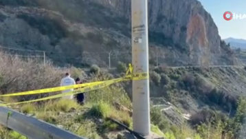 Antalya'da yol kenarında kadın cesedi bulundu