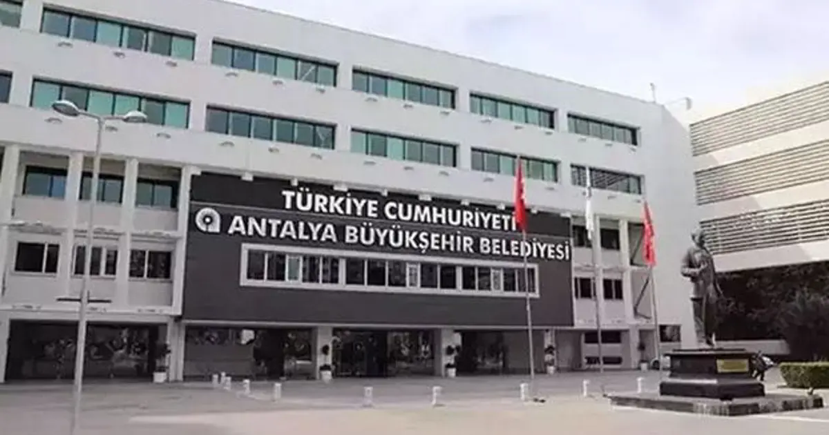 Antalya Büyükşehir Belediyesi'ne yeni yolsuzluk operasyonu: 14 tutuklama