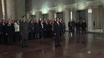 Bakan Tekin ve 81 ilden gelen öğretmenler Ata'nın huzurunda