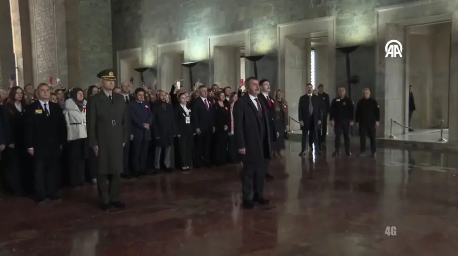 Bakan Tekin ve 81 ilden gelen öğretmenler Ata'nın huzurunda