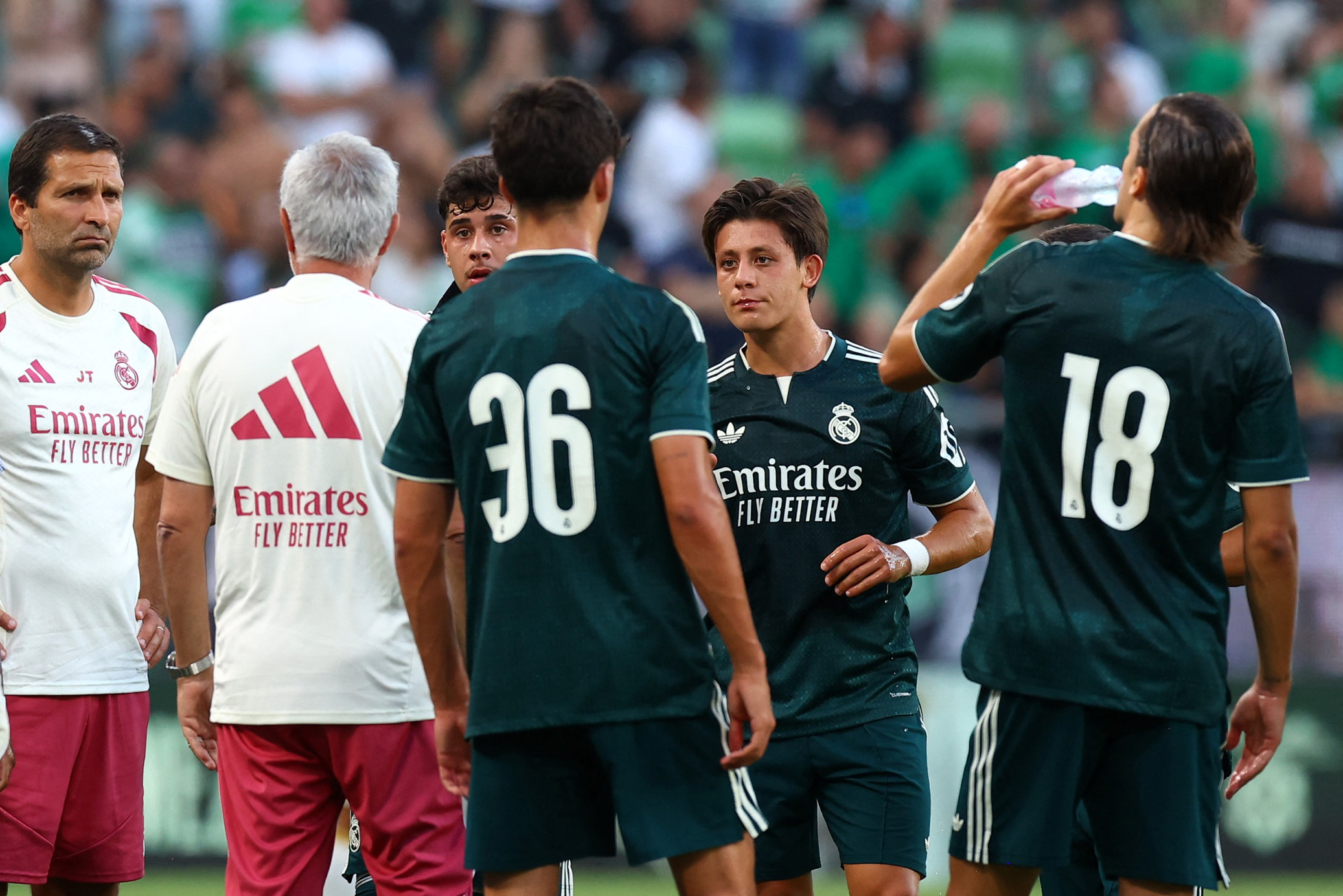 Mourinho "Evet" derse Fenerbahçe 23 milyon euro alacak. Arda Güler'e Ferrari benzetmesi