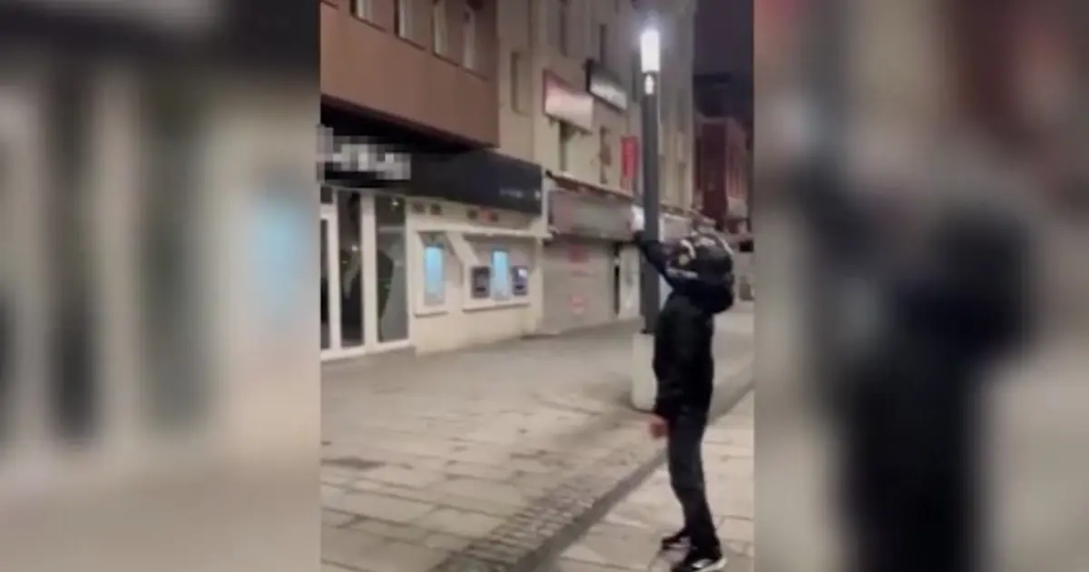 Yaşları küçük suçları büyük. Okuldan uzaklaşan, suça yaklaşıyor