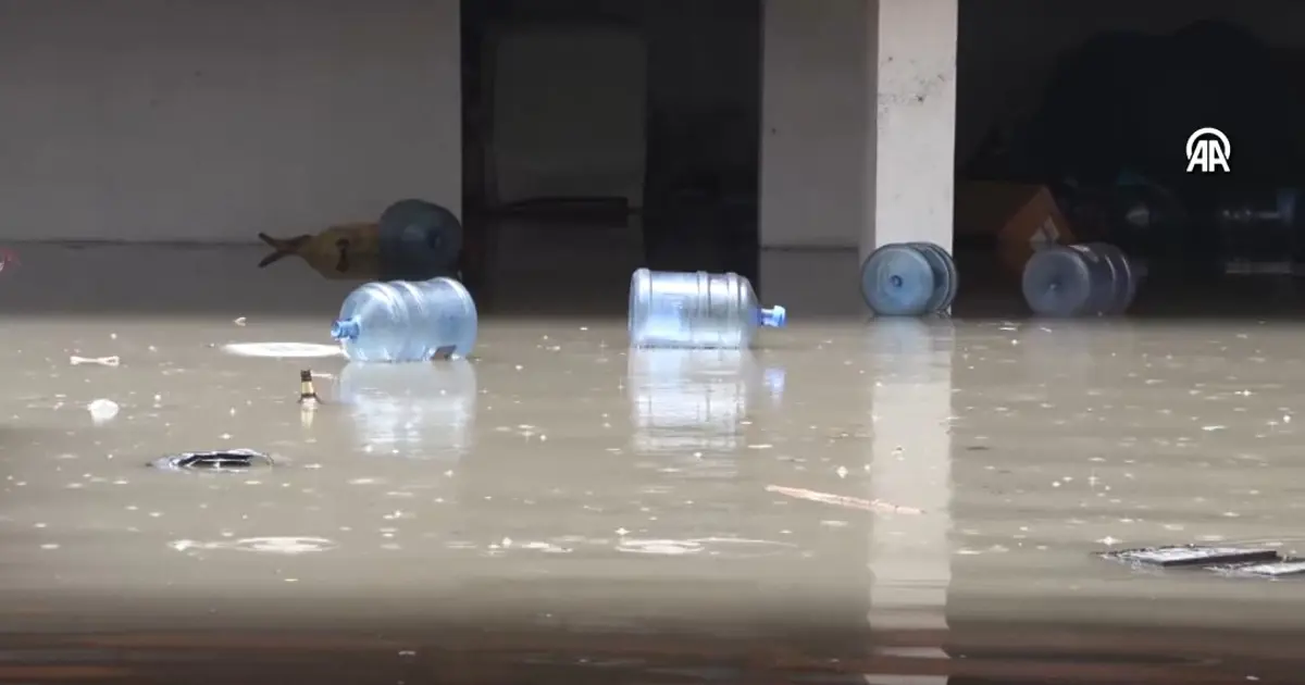 İzmir'de yağış hayatı felç etti! ''Bu her yağmurda oluyor''