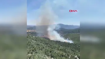 Antalya'da orman yangını: Alevlere havadan ve karadan müdahale