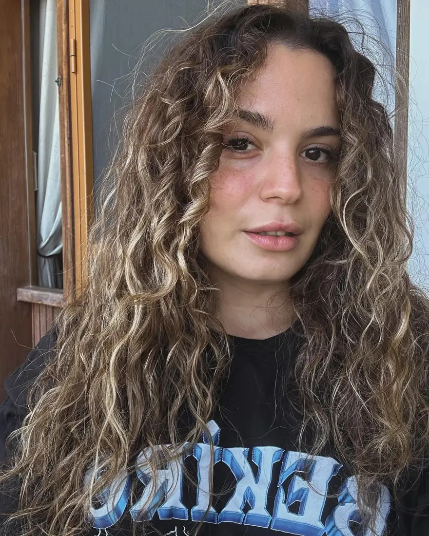 ASLI BEKİROĞLU 2 ASLI BEKİROĞLU 2