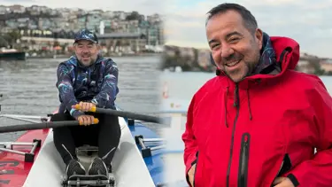 Ata Demirer'den Barış Manço Vapuru önünde poz