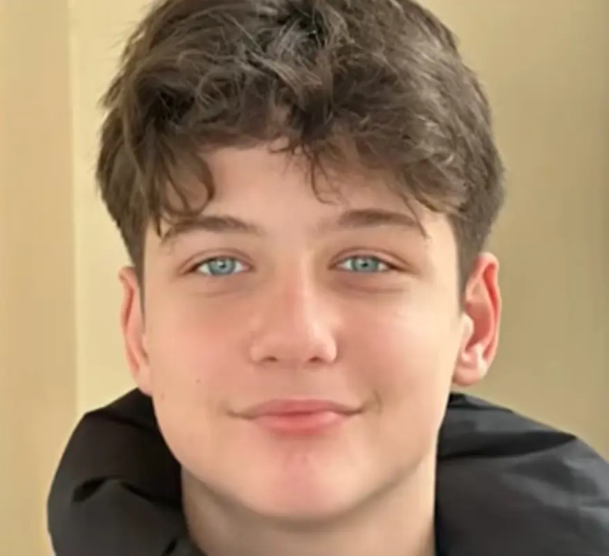 "BIÇAĞI ÇIKARARAK SALLADIM" 4