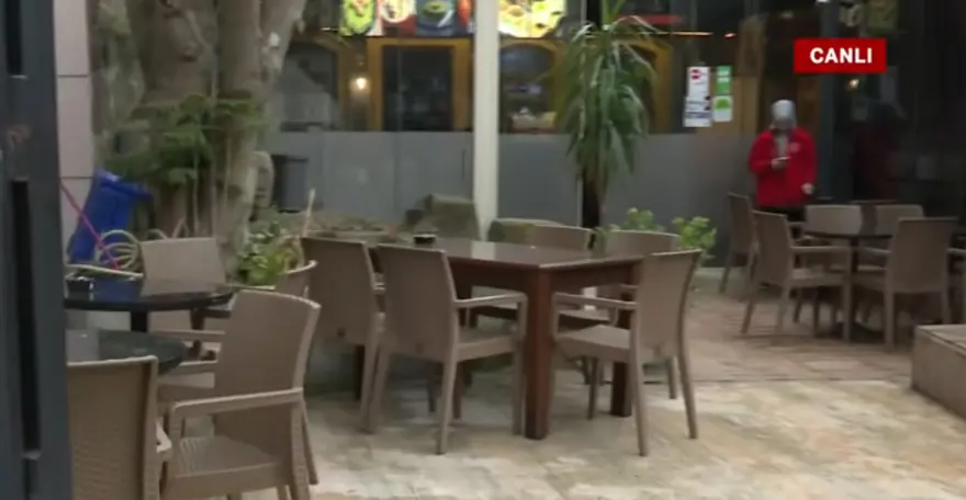 ARKADAŞLARIYLA KAFEYE GİTMİŞTİ 1