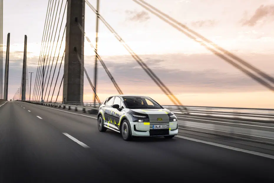 Markanın en verimli modeli. Audi, yeni kompakt elektrikli aracını tanıttı