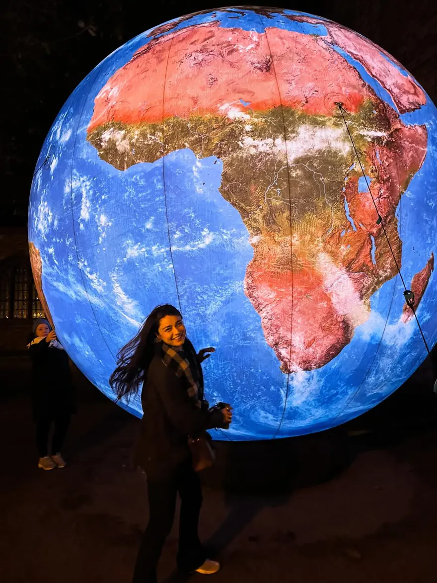 Haber: Ayça Ayşin Turan Berlin’den tatil pozları