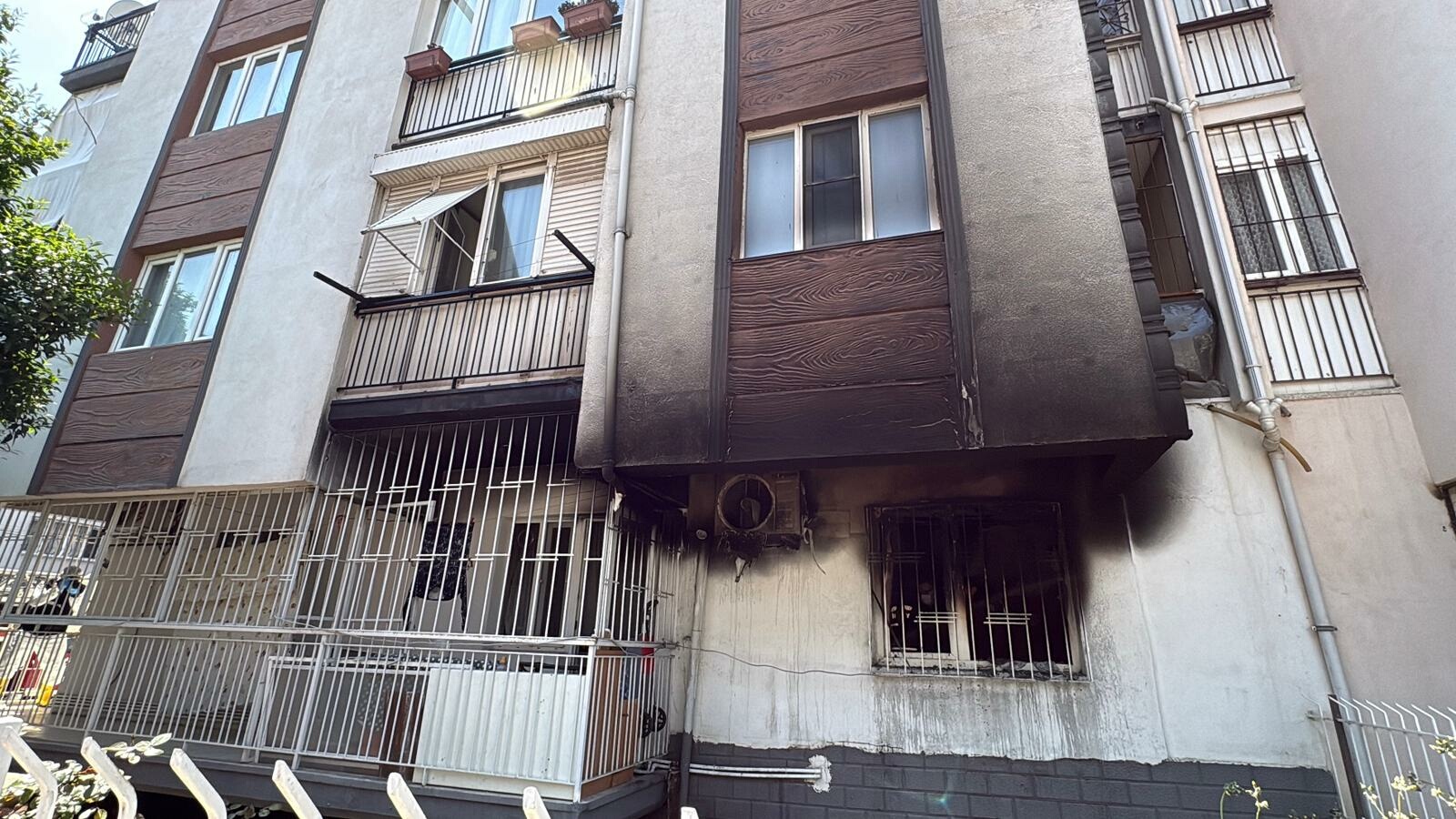 Aydın'da yangın faciası. Anne yaralandı, engelli oğlu yaşamını yitirdi
