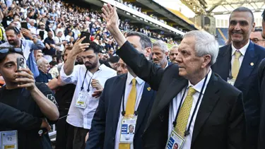 Aziz Yıldırım yeniden başkan seçildi. "Kazanan Fenerbahçe'dir"
