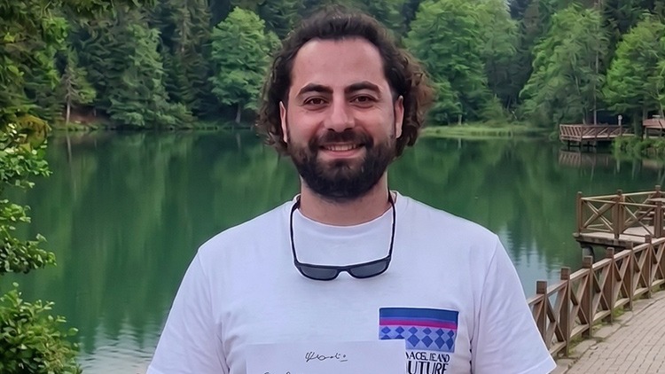 100 bin TL maaş verecek. İlan üstüne ilan verdi, çalışan bulamadı