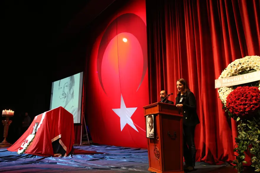 Münir Özkul son yolculuğuna uğurlandı 29 Münir Özkul son yolculuğuna uğurlandı 29