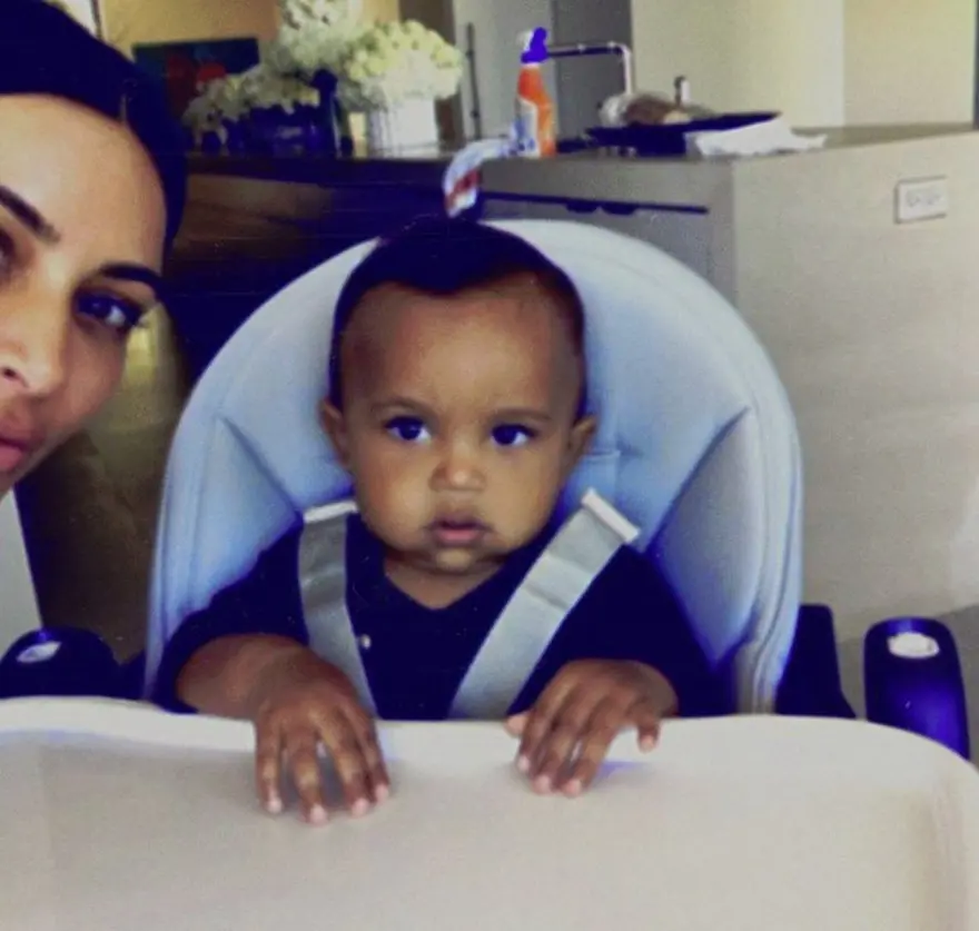 Kim Kardashian, Harris karşıtı paylaşımlarının ardından oğlu Saint West'in YouTube kanalını kapattı 2