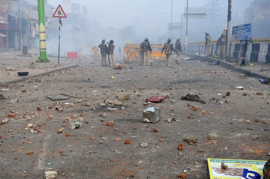 Hindistan'da vatandaşlık yasası karşıtı protestolar sürüyor: 7 ölü 11