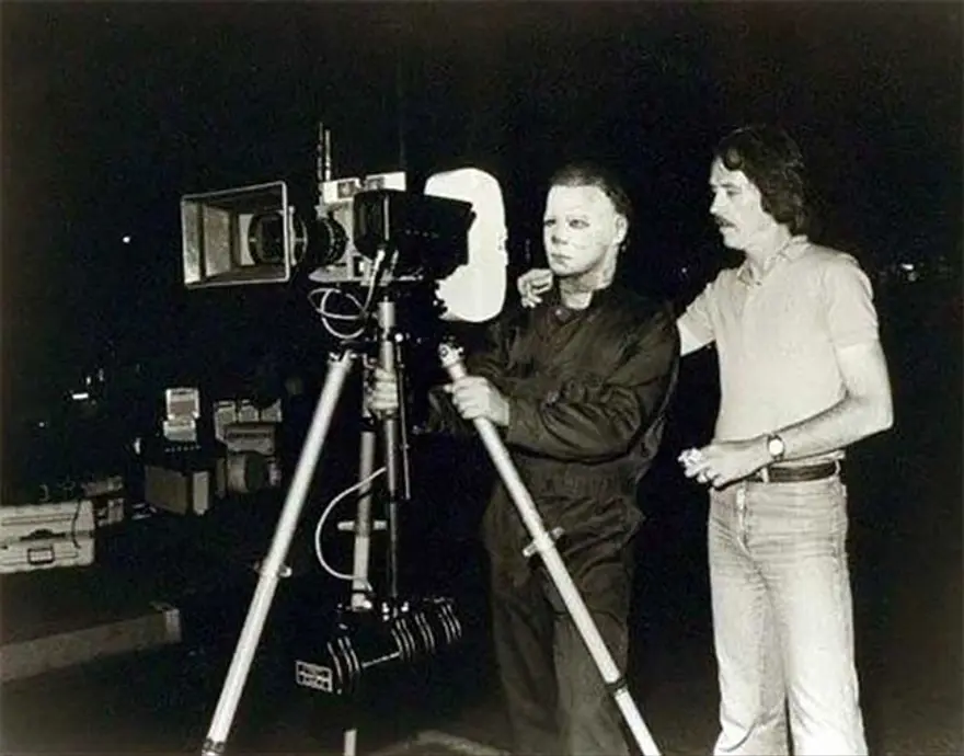 Ünlülerin dikkat çeken eski fotoğrafları 28